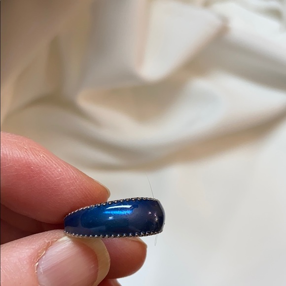 4 pairs of vintage clip on earrings - Picture 2 of 5